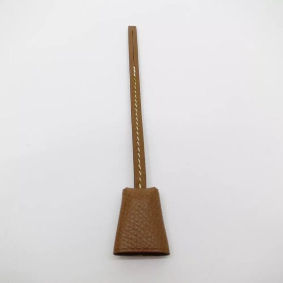 Authentic HERMES Crochet Mini Dog Tags Other Light Brown Leather - Picture 2 of 8